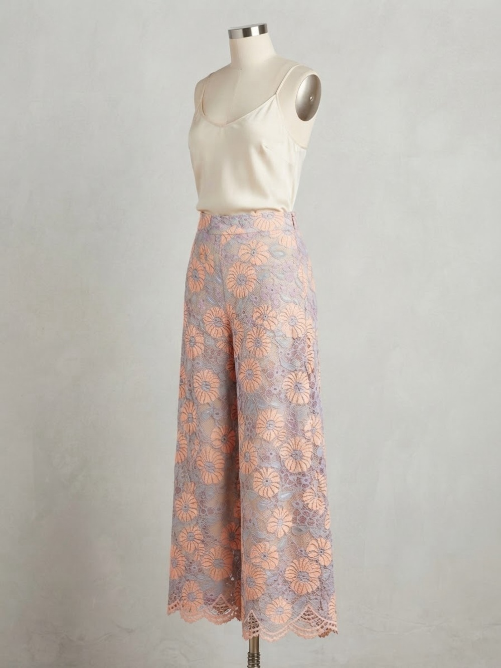 Eva Franco Peach Floral Lace Wide-Leg Pants with Lavender Base size 6 lined